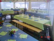 Location de grands chapiteaux, tables, chaises